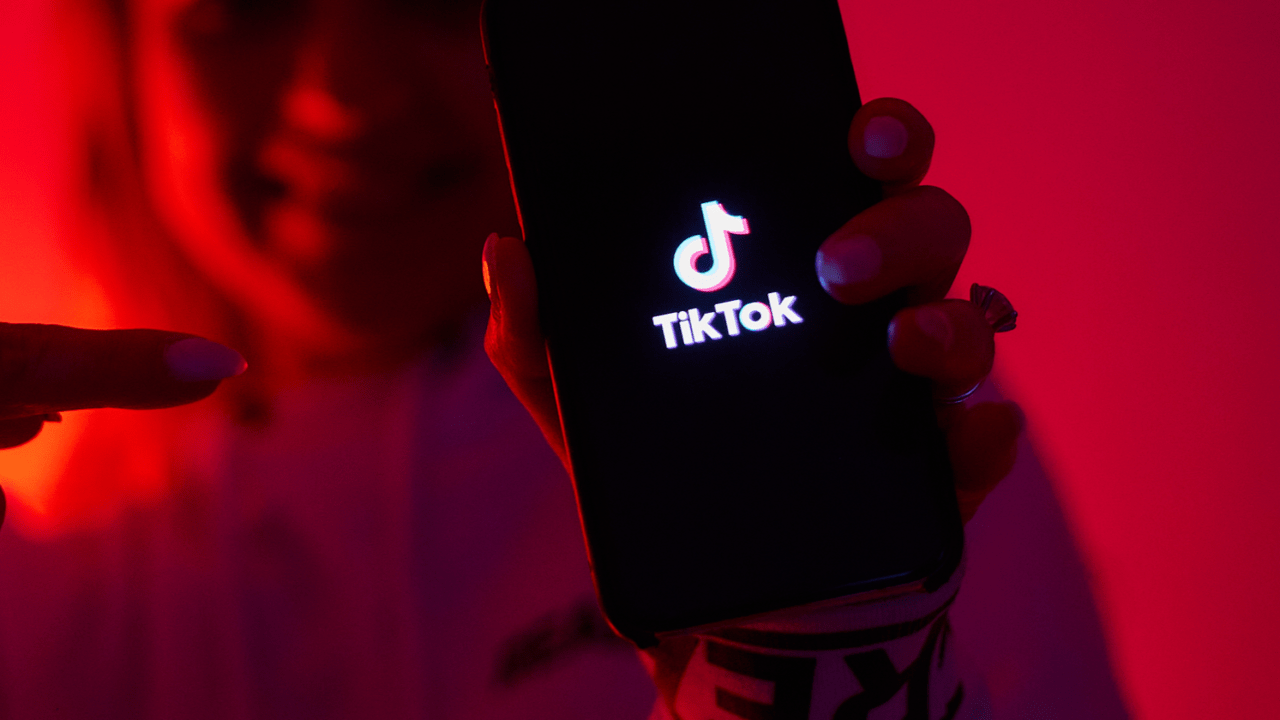 Gagnez en popularité et augmentez vos abonnés sur TikTok grâce à AnotherFollower