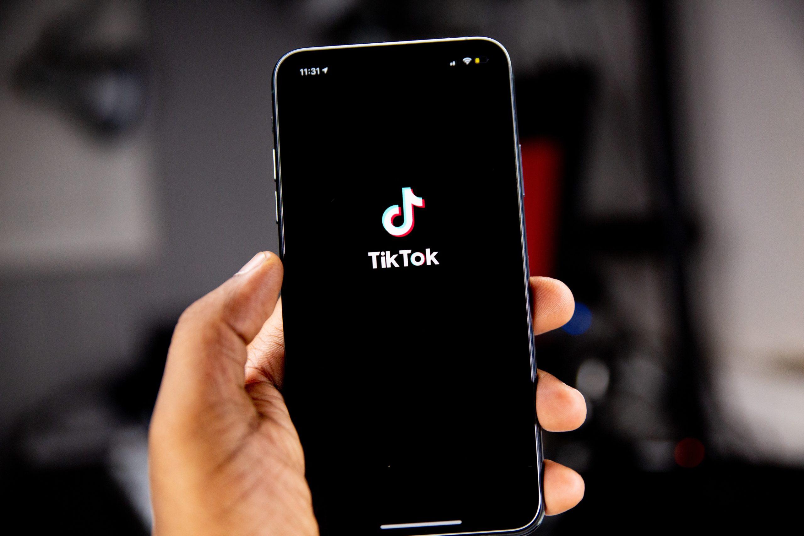 Tik Tok : Top 10 des Tiktokeurs français à connaître en 2025
